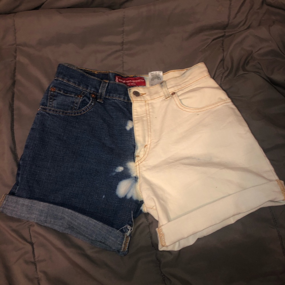 550 LEVI SHORTS